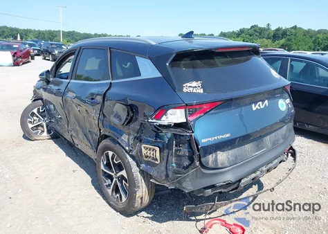 2023 Kia Sportage Hybrid Ex z USA, uszkodzony, nr VIN KNDPVCAG7P7071100